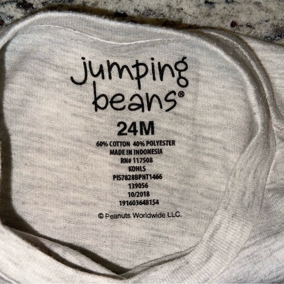 Jumping beans Peanuts Snoopy Christmas boys 24 month gray T-shirt - Picture 4 of 4